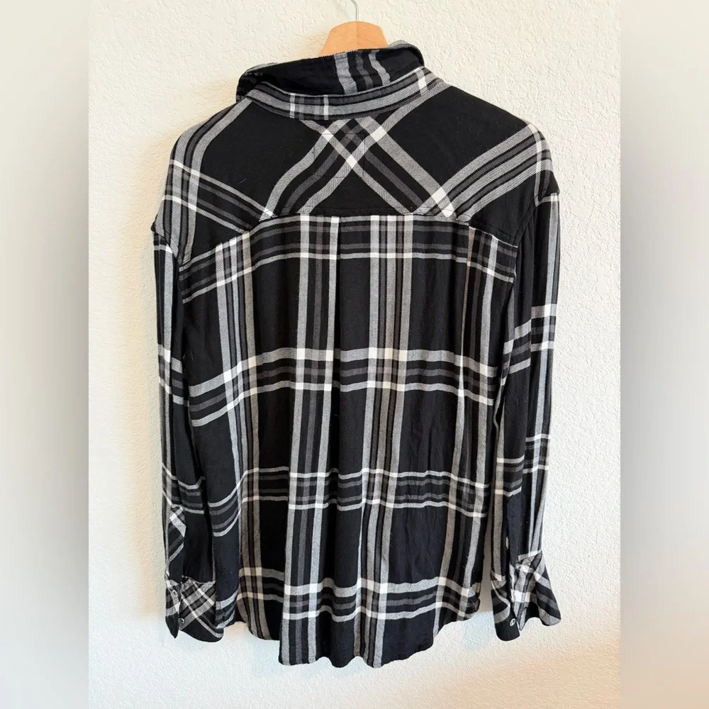 Rails Buttown Down Long Sleeve Shirt Plaid Black and White Size Small - Picture 2 of 4